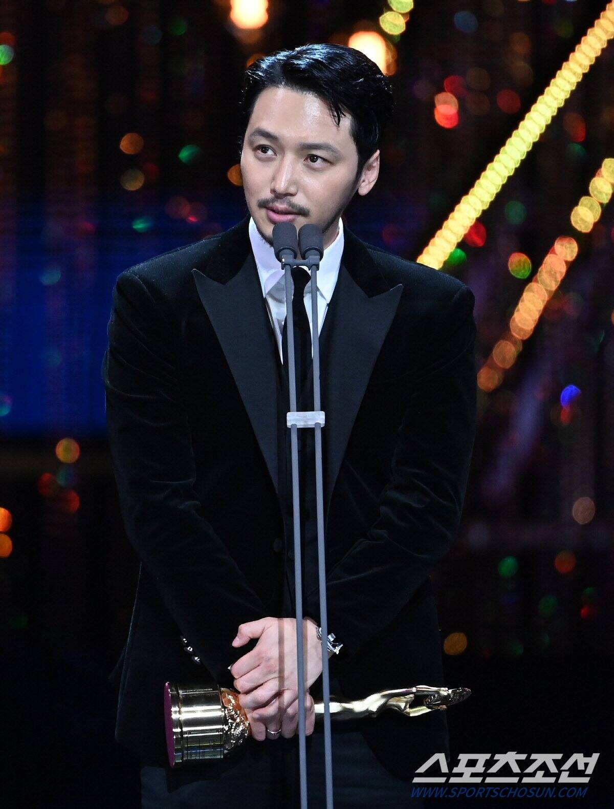 The Star-Studded Blue Dragon Film Awards 2022